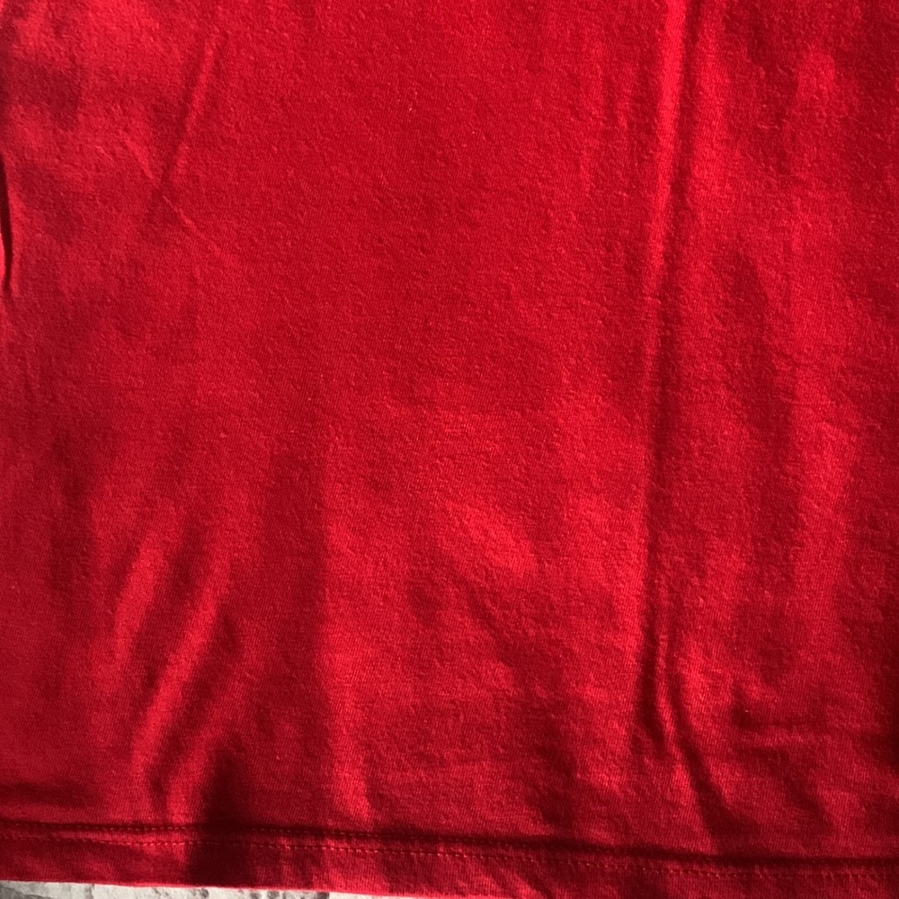 Red & Black Disney Tee size medium excellent condition - Picture 7 of 8